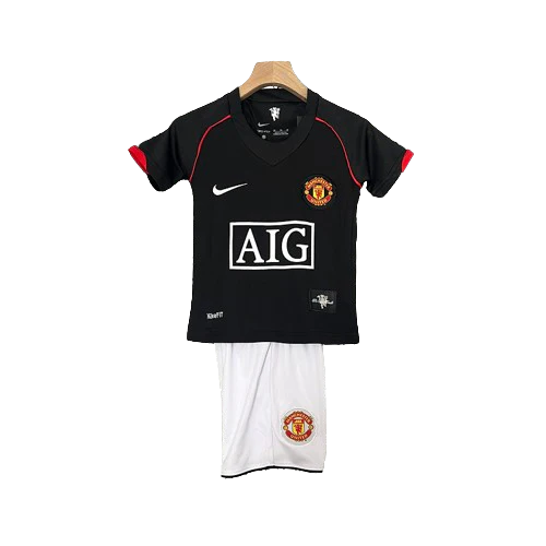 MANCHESTER UNITED BLACK 07/08 CHILDREN'S SET (RETRO)