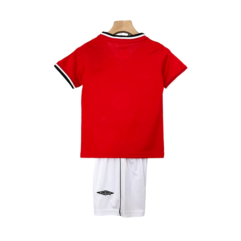 MANCHESTER UNITED I 00/01 CHILDREN'S SET (RETRO)