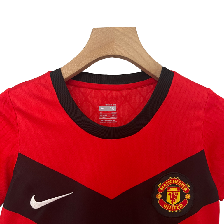 MANCHESTER UNITED I 09/10 CHILDREN'S SET (RETRO)